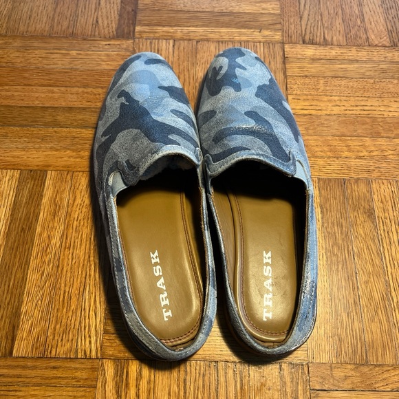 TRASK brand backless loafers in grey camo (US Women’s 8) - Picture 4 of 4